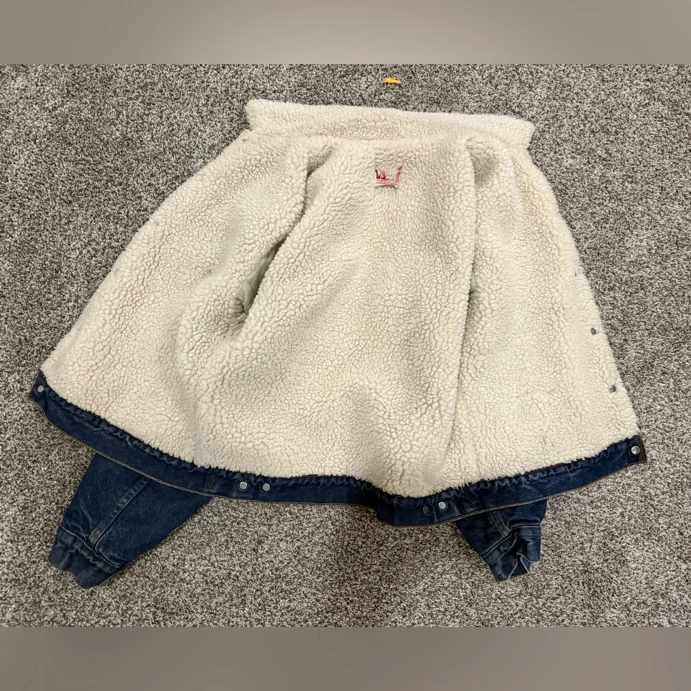 Vintage Levi's Sherpa lined Jean jacket